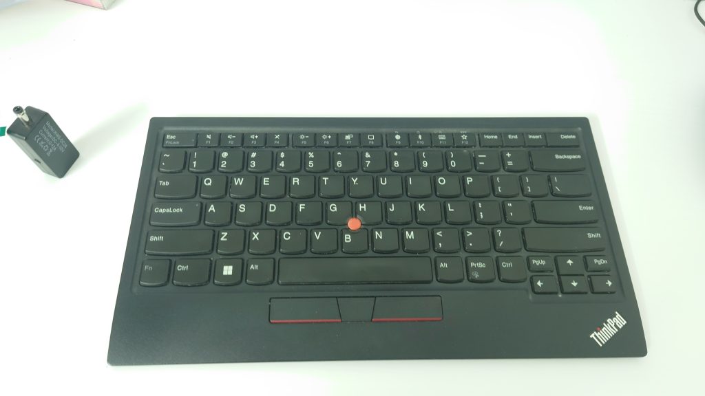 Đây là bàn phím Thinkpad Trackpoint II - một bàn phím cho cảm giác gõ tốt nhất