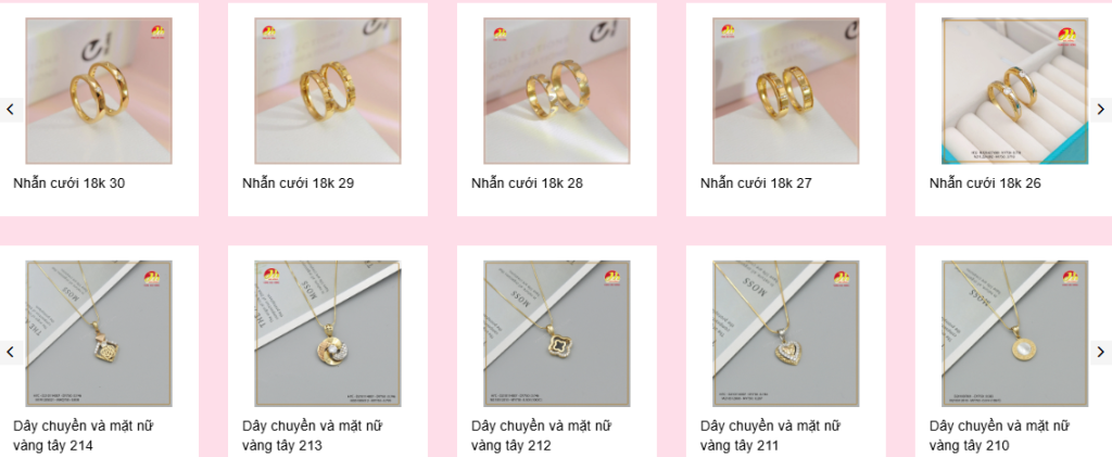Bảng giá vàng bạc tại quầy tiệm vàng Hải Hồng.